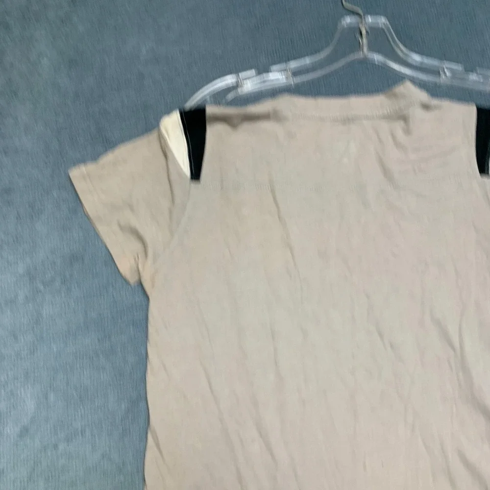 Nike T Shirt Womens Medium Gray V Neck Swoosh Logo Side Slit Performance Running